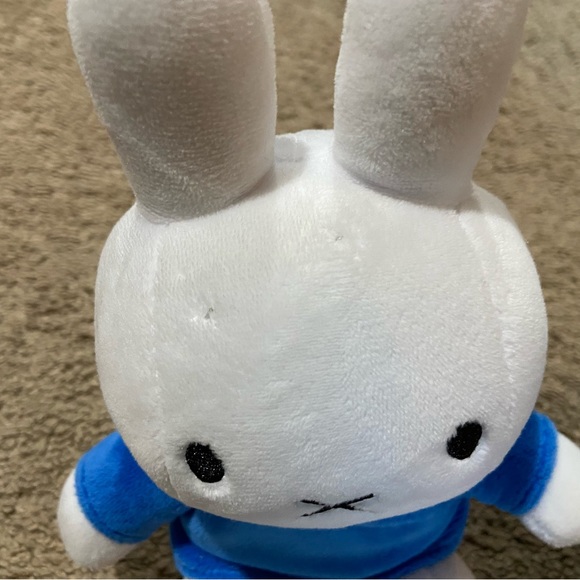 Miffy's Adventures Big & Small 8" MIFFY Plush Stuffed Toy 2017 Jazwares Lot Of 2 - Picture 2 of 7